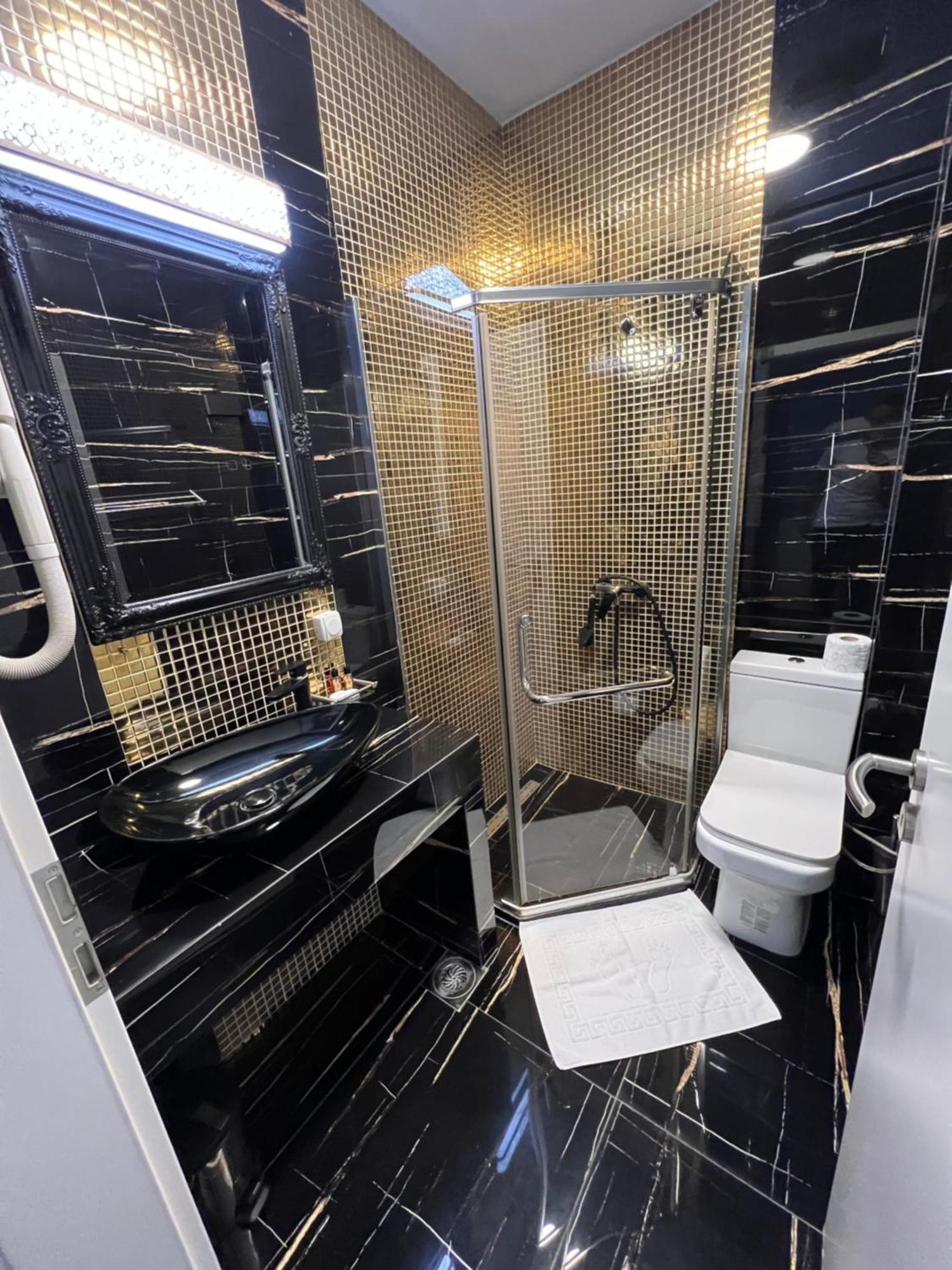 Hotel Pejton Pristina Extérieur photo
