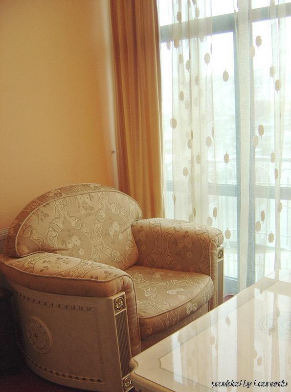 Hotel Pejton Pristina Chambre photo