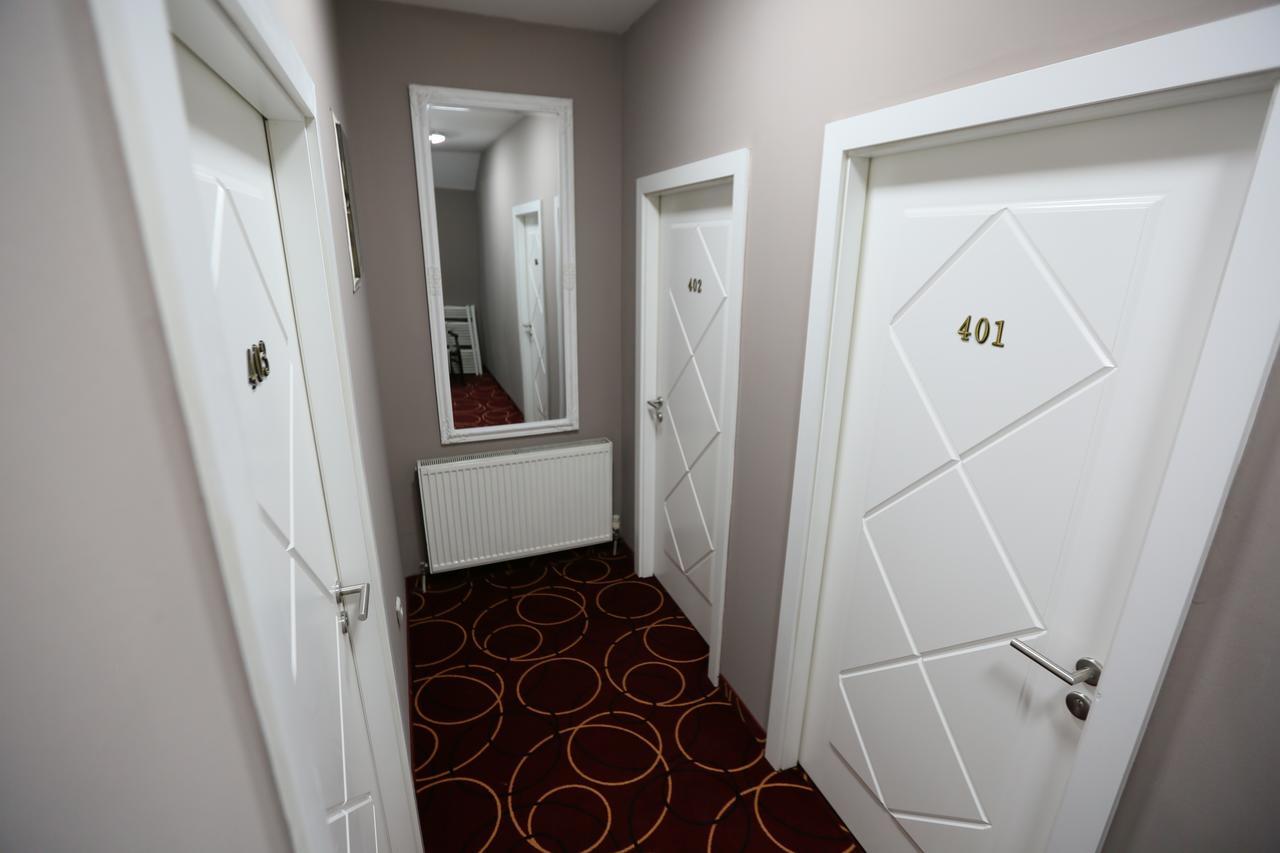 Hotel Pejton Pristina Extérieur photo