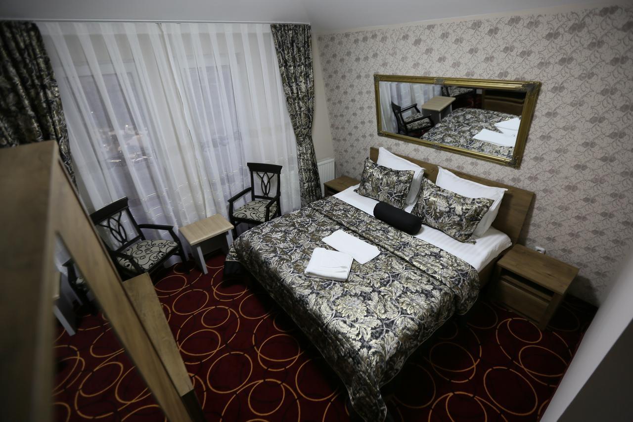 Hotel Pejton Pristina Extérieur photo